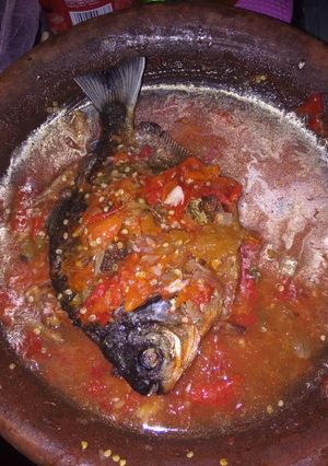Foto resep Pecak ikan piranha kw 😁😋