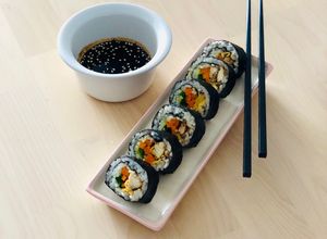Una foto de Kimbap o Gimbap Coreano 🇰🇷