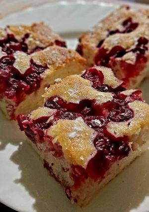 Joghurtos-meggyes pite recept fotója