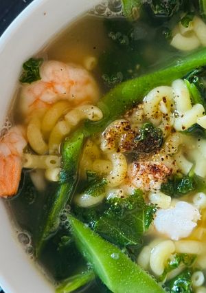 Hình của món Nui Nấu Tôm & Rau Xanh.