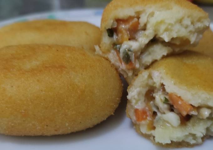 Cara membuat Kroket kentang ragout ayam Cara membuat Kroket kentang ragout ayam