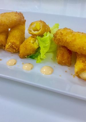 Hình của món Nem hoa quả.