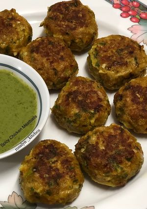 A picture of Spicy Chicken Meatballs.