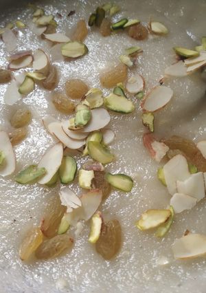 A picture of Suji ka halwa.