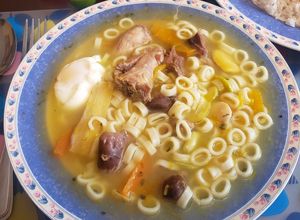 Una foto de Sopita de menudencias