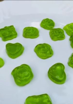 இனிப்பு புளிப்பு மாங்காய் கேண்டி(mangai candy 🍭) செய்முறை முக்கிய புகைப்படம்