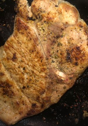 A picture of Garlic ranch pork steaks.