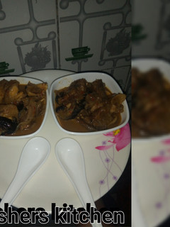 A picture of Cow leg soup.