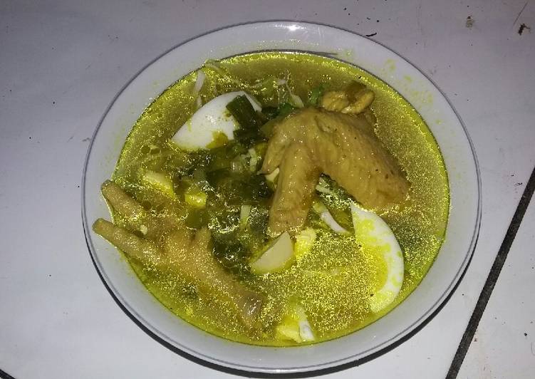 Bagaimana Menyiapkan Soto ayam ceker Anti Gagal