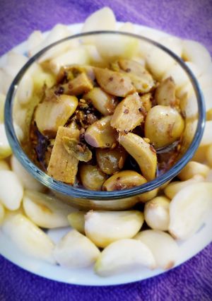 A picture of GARLIC PICKLE🌶🌶.