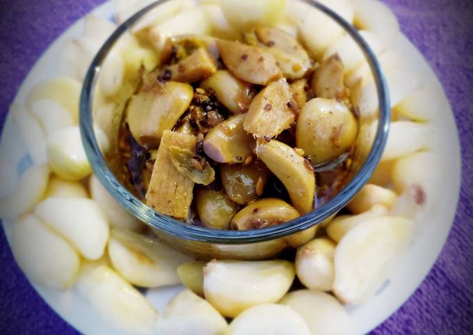 Step-by-Step Guide to Prepare Flavorful GARLIC PICKLE🌶🌶