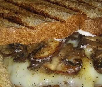 How To Making Recipe French onion and Swiss burgers Delicious Simple