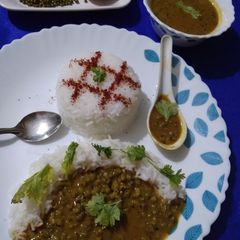A picture of Khatte Moong.