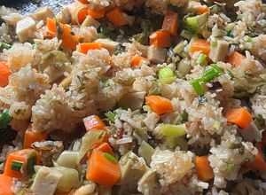 Hình của món Cơm rang thập cẩm chay.