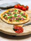 Pizza cu ciuperci și cârnăciori