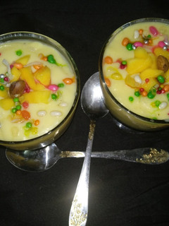 आम की फिरनी (Aam ki phirni recipe in hindi) रेसिपी मुख्य फोटो