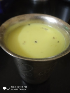 மஞ்சள் மிளகு பால் செய்முறை முக்கிய புகைப்படம்