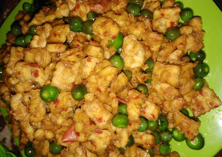 Proses mengolah Tempe Leunca bumbu merah yang enak