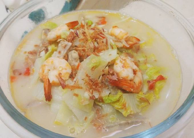 Cara Gampang Menyiapkan 178. Sawi Putih Kuah Santan Pedas, Bikin Ngiler