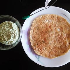 A picture of Jowar-Onion Uttapam.