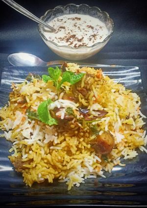 আলুর দম বিরিয়ানি(aloor dum biryani recipe in Bengali) রেসিপির প্রধান ছবি