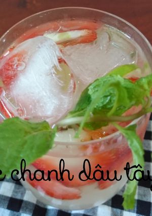 Hình của món Nước chanh dâu tây.