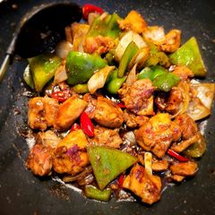 Stir-fry black pepper chicken A picture of Stir-fry black pepper chicken.