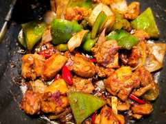 Stir-fry black pepper chicken