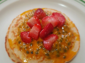 Una foto de Hot cakes de avena, yogurt y claras