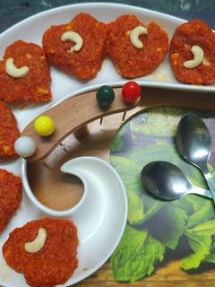 A picture of Shahi Gajar Halwa with Rabri.