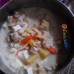 A picture of Sayur ndeso.