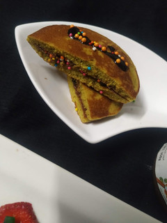 डोरा केक(dora cake recipe in hindi) रेसिपी मुख्य फोटो