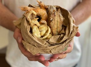 Foto di Cuoppo di mare light - frittura di pesce napoletana in friggitrice ad aria