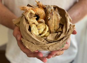 Foto di Cuoppo di mare light - frittura di pesce napoletana in friggitrice ad aria