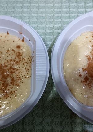 Una foto de Arroz con leche cremoso