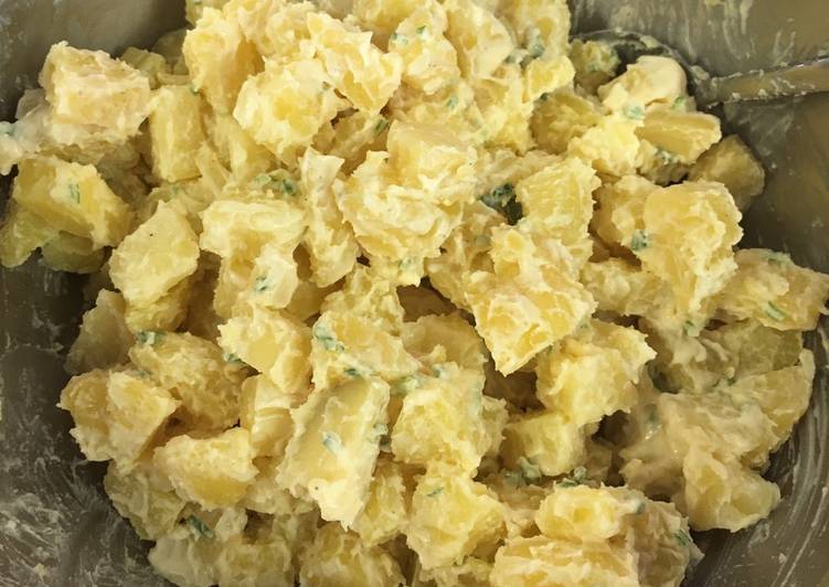 Langkah Mudah Menyiapkan Potato salad/ salad kentang ala chef Turnip Lezat Sekali