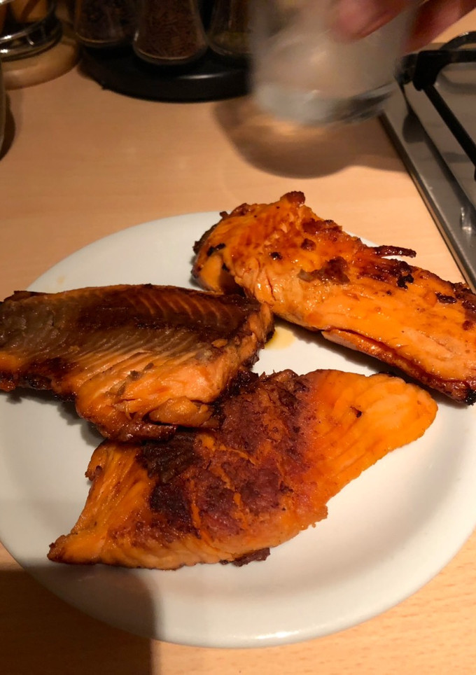 Una foto de Salmón a la plancha