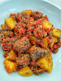 Foto resep Bola Daging Kentang Balado