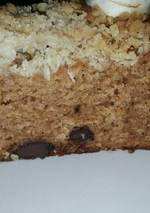Una foto de Torta de banana split con crumble