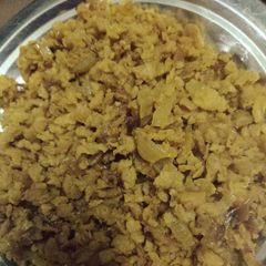 A picture of Nutrela soya granules.