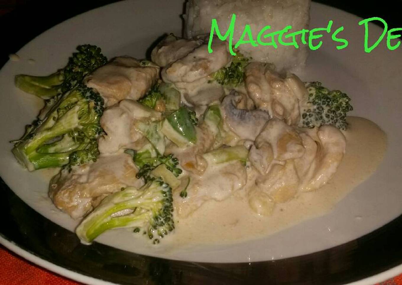 Pollo en crema de champiñones y brócoli