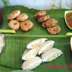 A picture of Traditinal south Indian breakfast platter.