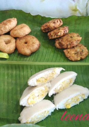 A picture of Traditinal south Indian breakfast platter.
