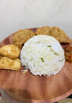 Foto resep Jamur Crispy dan Nasi Daun Jeruk