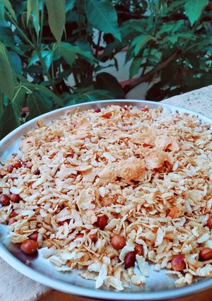नमकीन मुरमुरा (namkin murmura recipe in Hindi) रेसिपी मुख्य फोटो