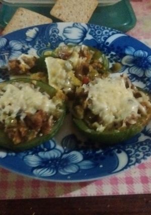 Una foto de Zapallitos rellenos con pulpa de cerdo