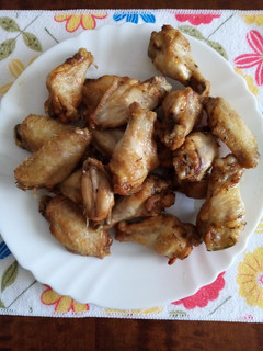 Una foto de Alitas de pollo especiadas a mi manera