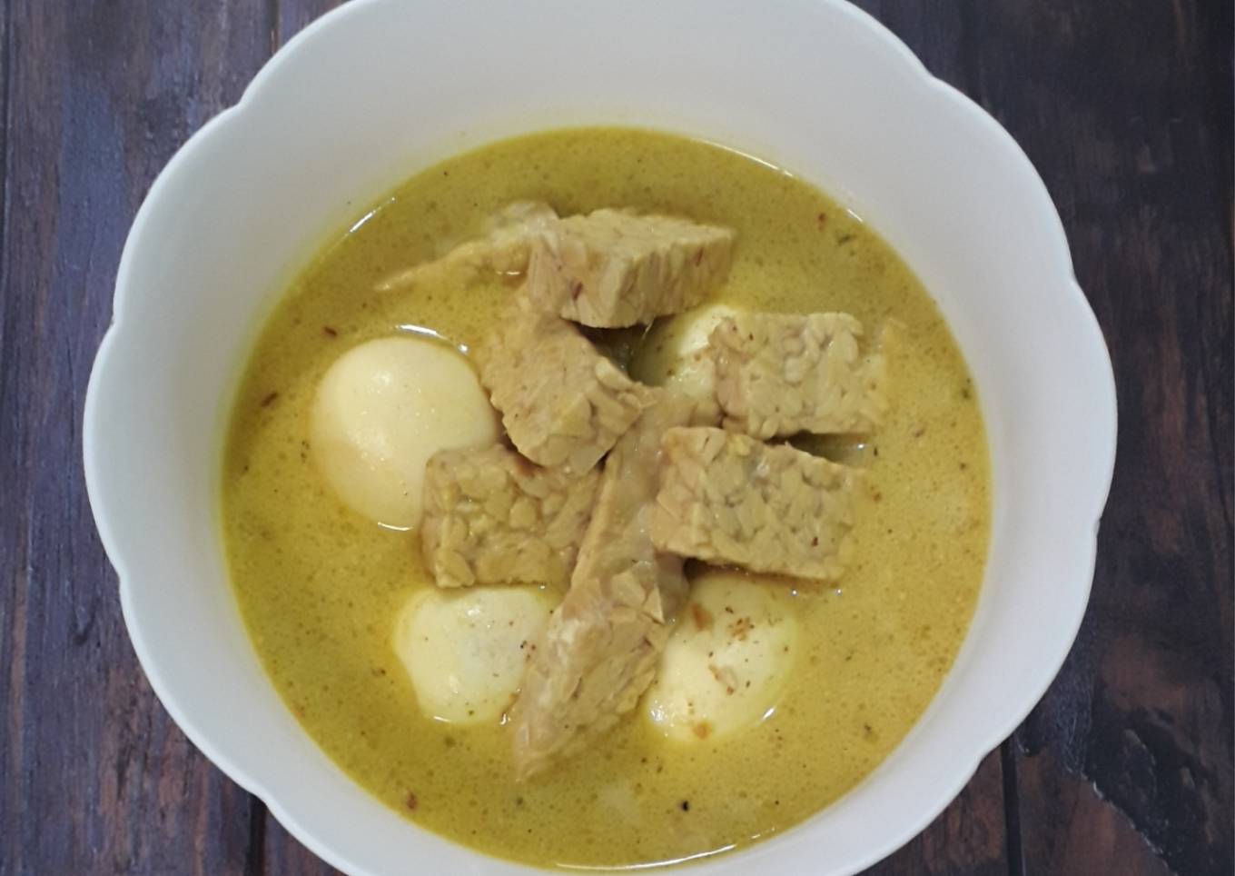 Opor kuning telur tempe