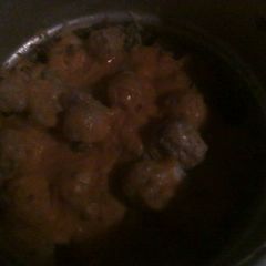 A picture of Tater tot casserole.