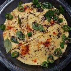 A picture of Quick Microwave dhokla.